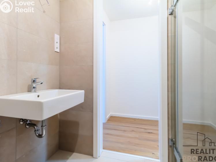 Prodej bytu 1+KK Kladno, Ke křížku 1084/7 č. 17