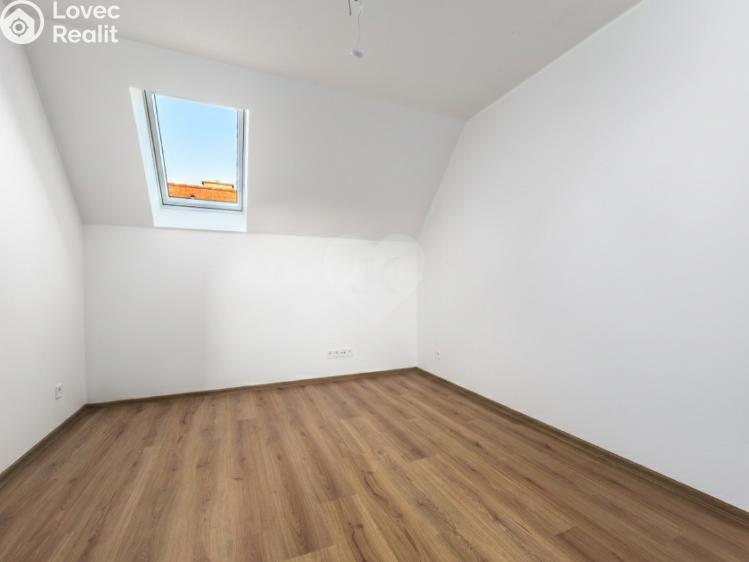 Продажа квартиры 4+KK Praha, Pplk. Nováčka č. 11