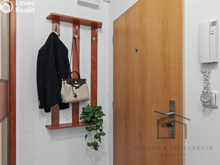 Prodej bytu 3+KK Praha, Hakenova 929/2 č. 17