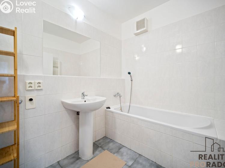 Pronájem bytu 2+KK Pardubice, nábřeží Závodu míru č. 3