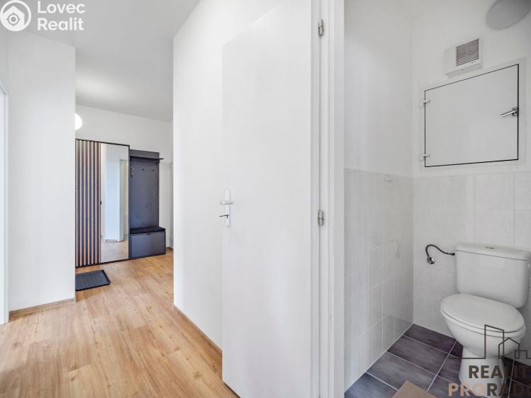 Pronájem bytu 2+KK Pardubice, nábřeží Závodu míru č. 9