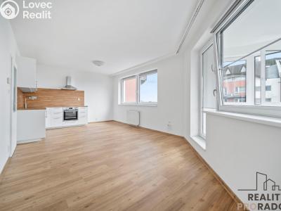 Pronájem bytu 2+KK Pardubice, nábřeží Závodu míru č. 5