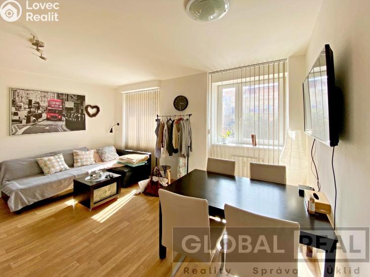 Pronájem bytu 2+KK Brno, Tkalcovská č. 1