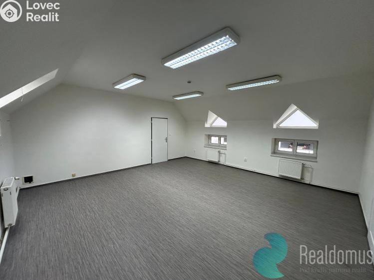 Pronájem kanceláře České Budějovice, Husova tř. 1858/43 č. 2