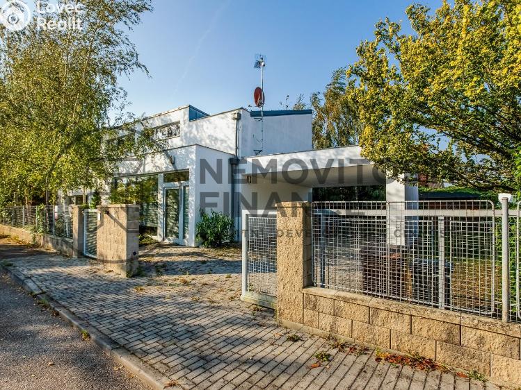 Prodej vily České Budějovice, Na Blatech 2054/6 č. 31