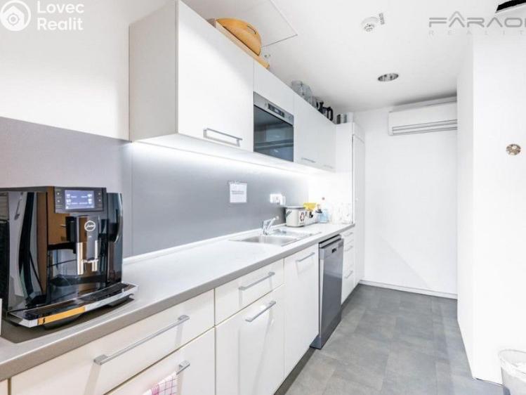 Pronájem kanceláře Praha, Křižíkova č. 7