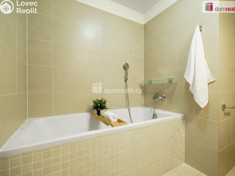 Pronájem bytu 1+KK Praha 5, Pod stolovou horou č. 12