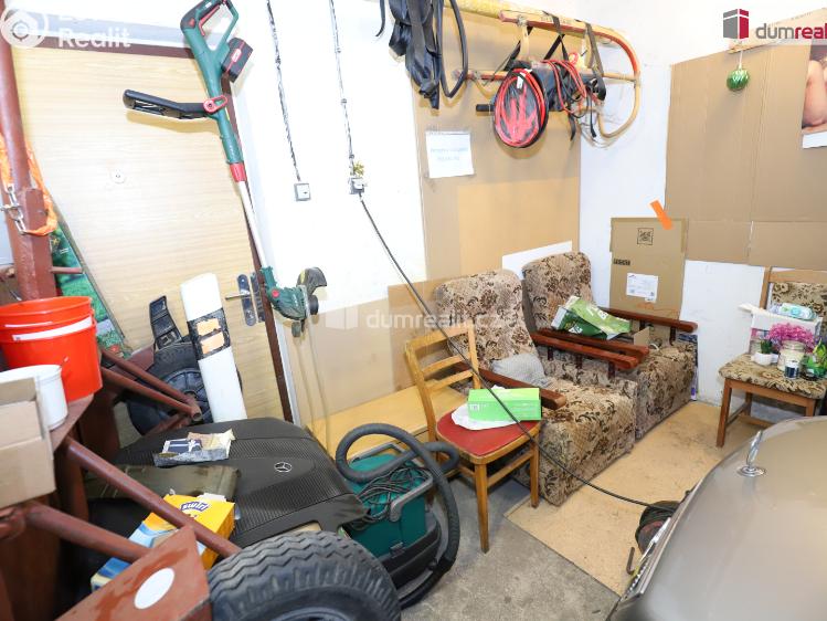 Prodej garáže Hroznětín, Sídliště č. 7