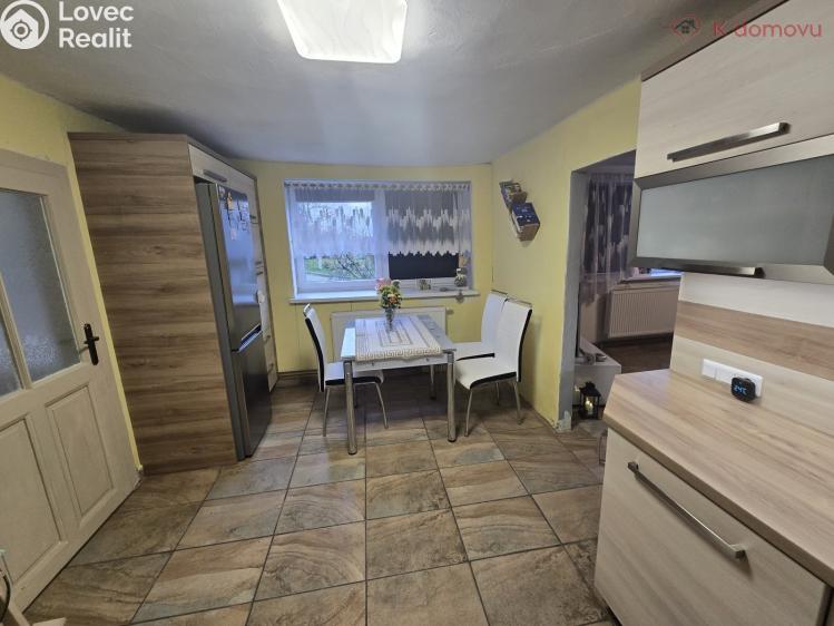 Продаж сімейного будинку Přestavlky č. 10