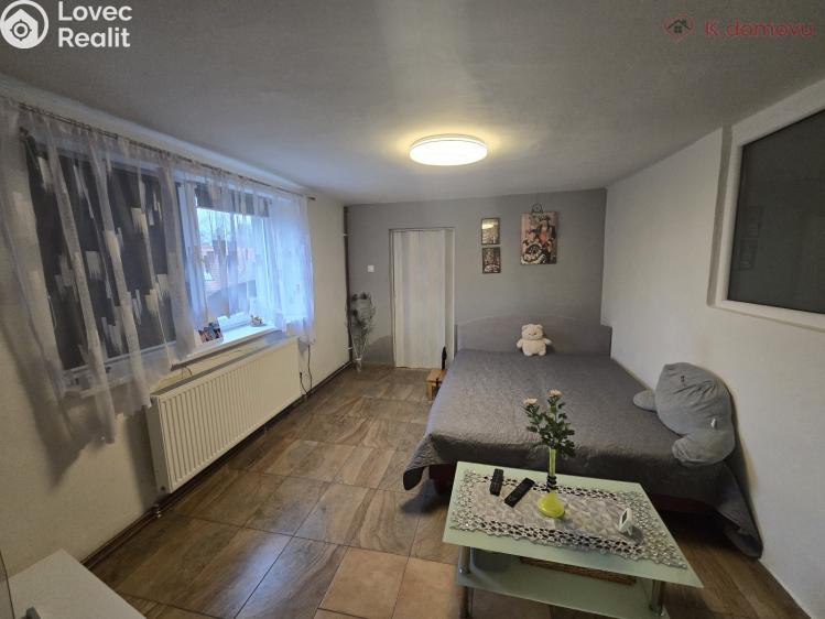 Продаж сімейного будинку Přestavlky č. 11