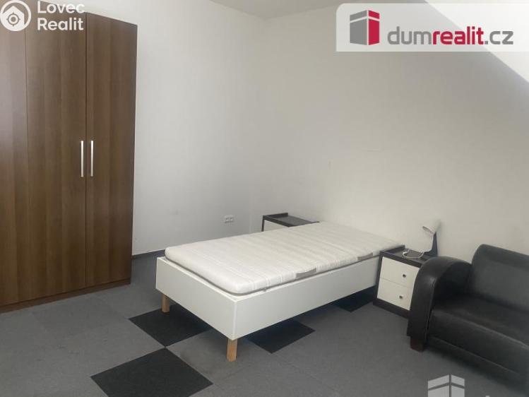 Pronájem bytu 1+KK Praha 14, Pilská č. 2