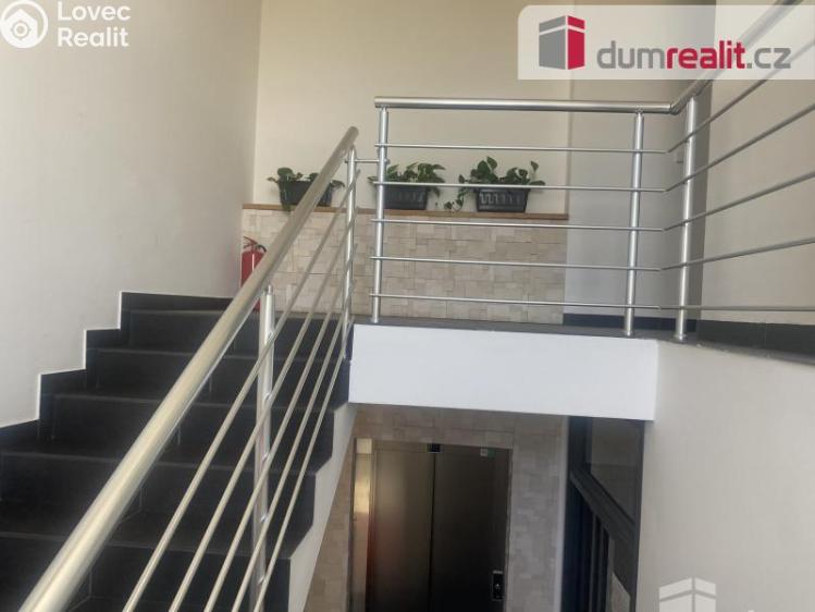 Pronájem bytu 1+KK Praha 14, Pilská č. 12