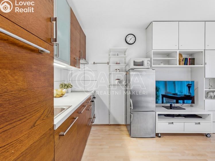 Prodej bytu 2+KK Praha, Ingrišova 1382/1 č. 3