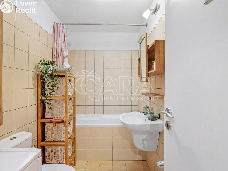 Prodej bytu 2+KK Praha, Ingrišova 1382/1 č. 11