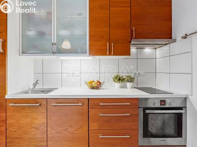 Prodej bytu 2+KK Praha, Ingrišova č. 5