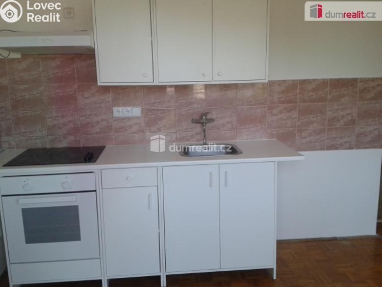 Pronájem bytu 3+1 Luhačovice, Rumunská č. 12