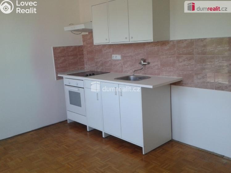 Pronájem bytu 3+1 Luhačovice, Rumunská č. 17