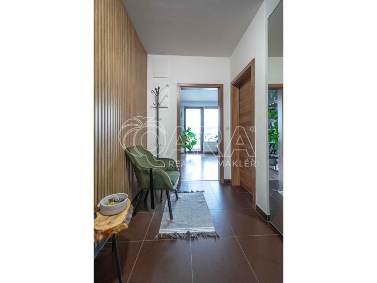 Prodej bytu 2+KK Praha, Sousedíkova 972/7 č. 9