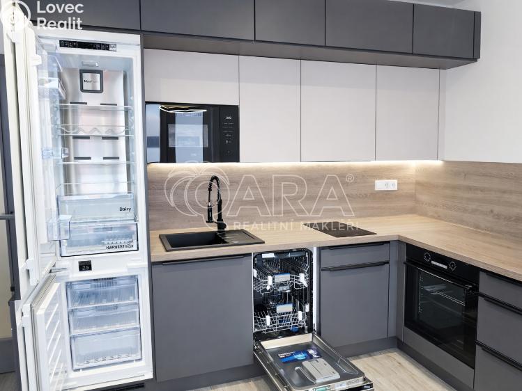 Pronájem bytu 2+KK Praha, Werichova 1145/23 č. 9