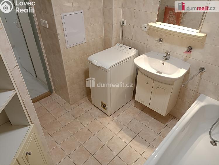 Pronájem bytu 4+1 Praha 10, Na Třebešíně č. 18