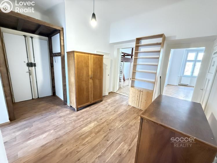 Аренда квартиры 3+1 Praha, Nitranská č. 7