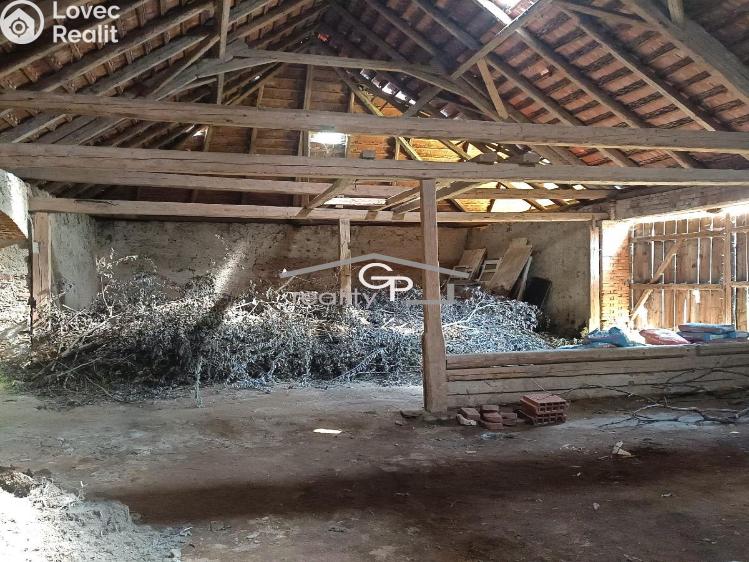 Prodej komerční nemovitosti Hracholusky č. 13