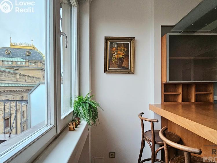 Pronájem bytu 2+KK Praha, Masarykovo nábřeží č. 5