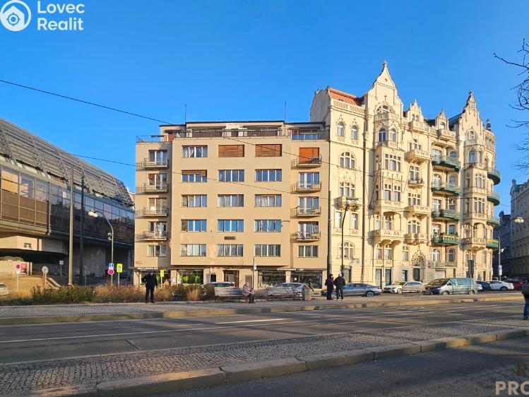 Pronájem bytu 2+KK Praha, Masarykovo nábřeží č. 21