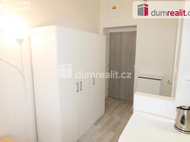 Pronájem bytu 1+KK Praha 5, Ke Koulce č. 4
