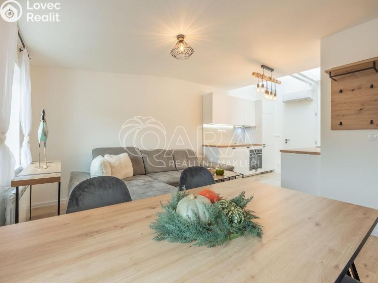 Prodej bytu 2+KK Praha, Holubova 2517/4 č. 11