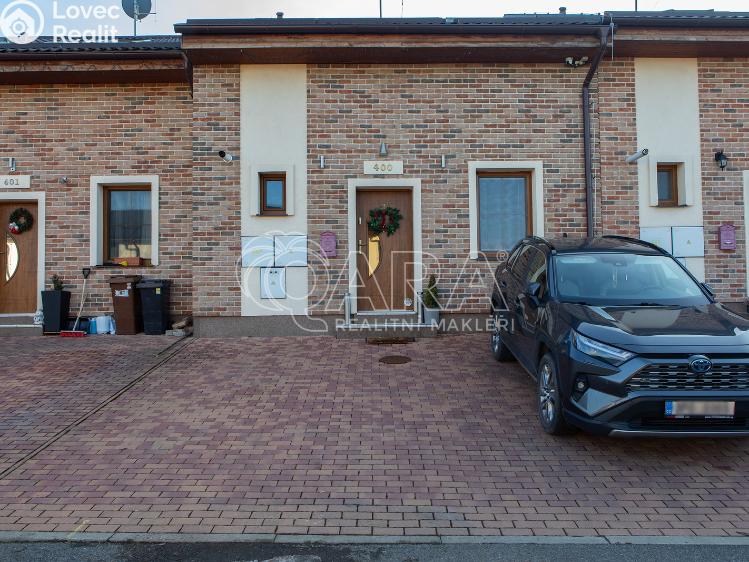 Rent family house Stehelčeves, V. Poláka 400 č. 1