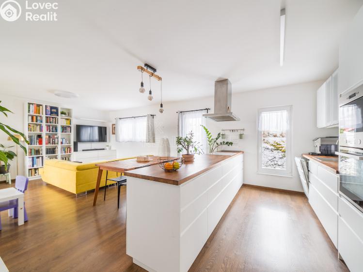 Продаж сімейного будинку Neveklov č. 3