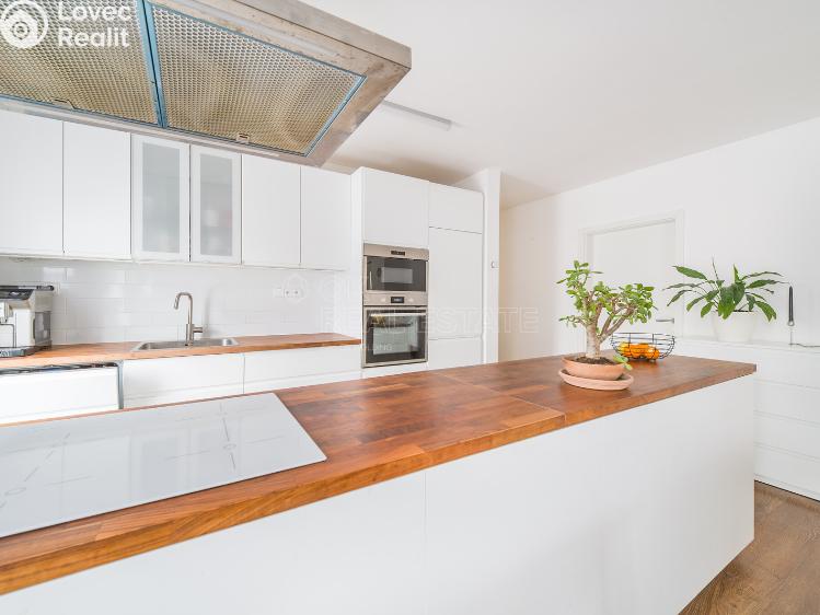 Продаж сімейного будинку Neveklov č. 6