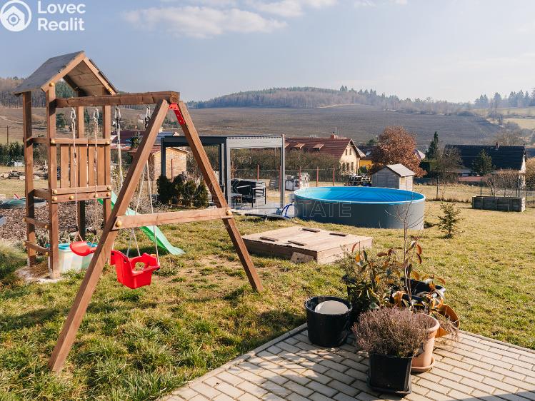 Продаж сімейного будинку Neveklov č. 22