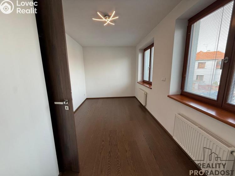 Pronájem bytu 2+KK Praha, Žalanského č. 5