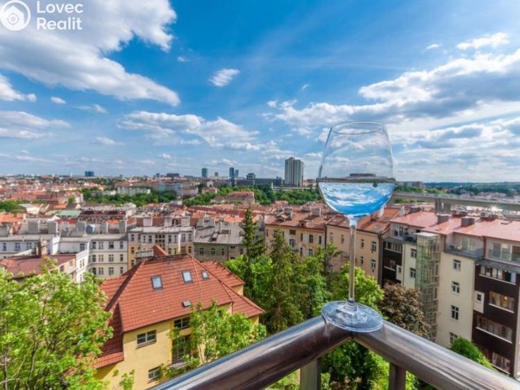 Pronájem bytu 2+KK Praha, U Zvonařky č. 17