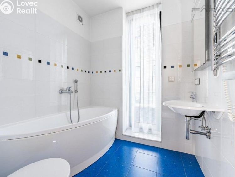 Prodej rodinného domu Praha, Suttnerové č. 22