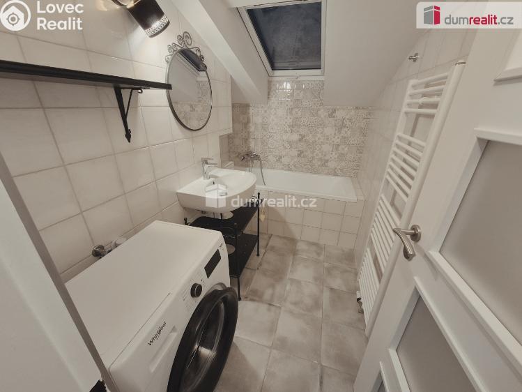 Pronájem bytu 2+1 Hoštka, Lužická č. 7