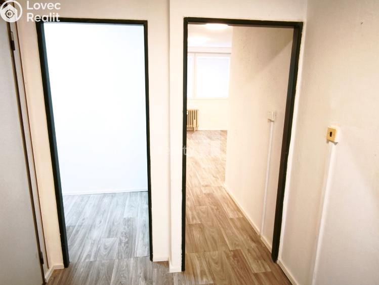 Pronájem bytu 2+1 Praha 3 č. 6