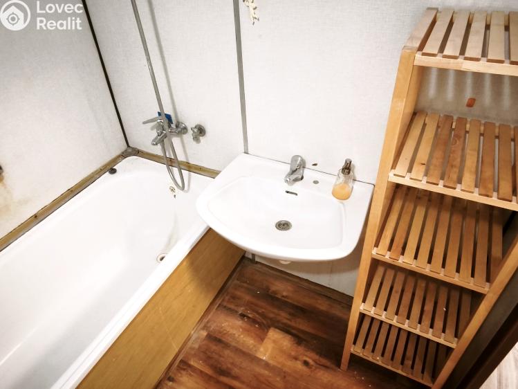 Pronájem bytu 2+1 Praha 3 č. 12