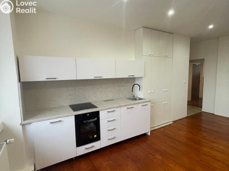 Pronájem bytu 2+KK Mělník, náměstí Míru č. 4