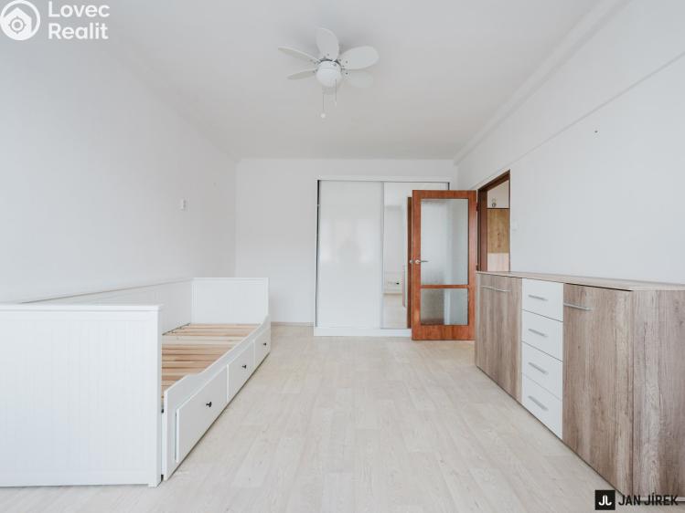 Pronájem bytu 1+1 Hradec Králové, Průmyslová 1128/7 č. 5