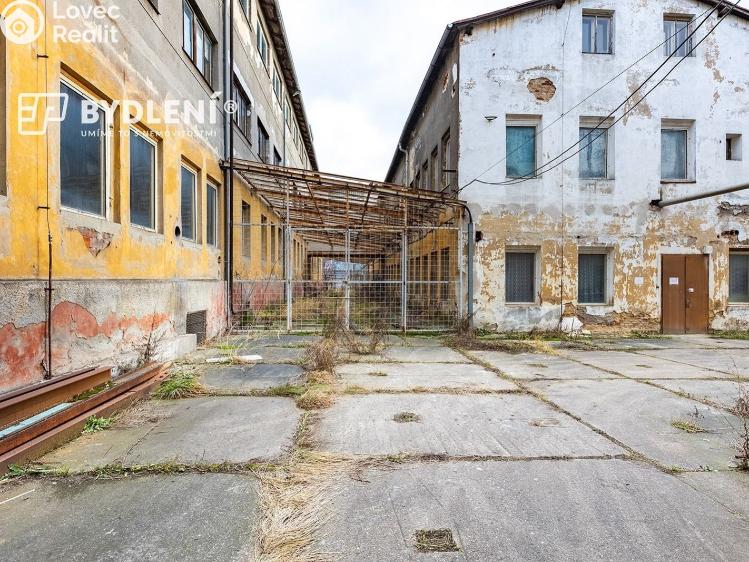 Prodej komerční nemovitosti Duchcov, Sadová 1414 č. 8