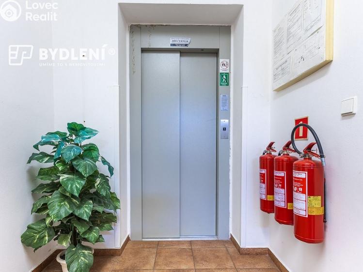 Pronájem komerční nemovitosti Teplice, Jaselská 355 č. 12