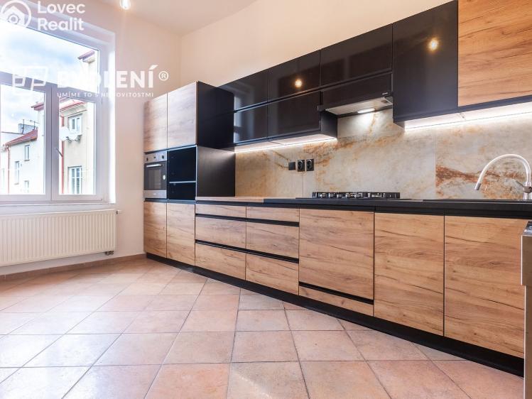 Rent apartment 3+1 Teplice, Novákova 1390/8 č. 10