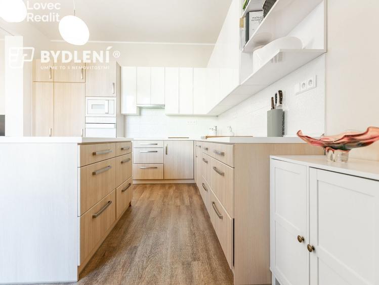 Prodej bytu 2+1 Teplice, Masarykova třída 2418/62 č. 6