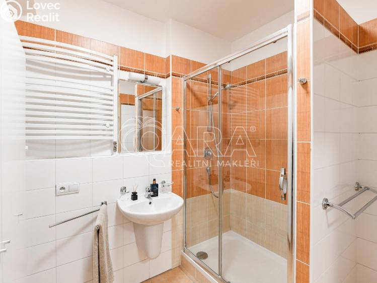 Pronájem bytu 2+KK Praha, Panuškova 1301/4 č. 13