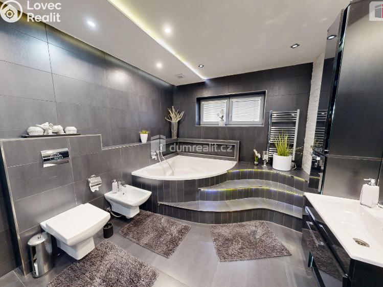 Prodej rodinného domu Vítkov, Hřbitovní č. 17