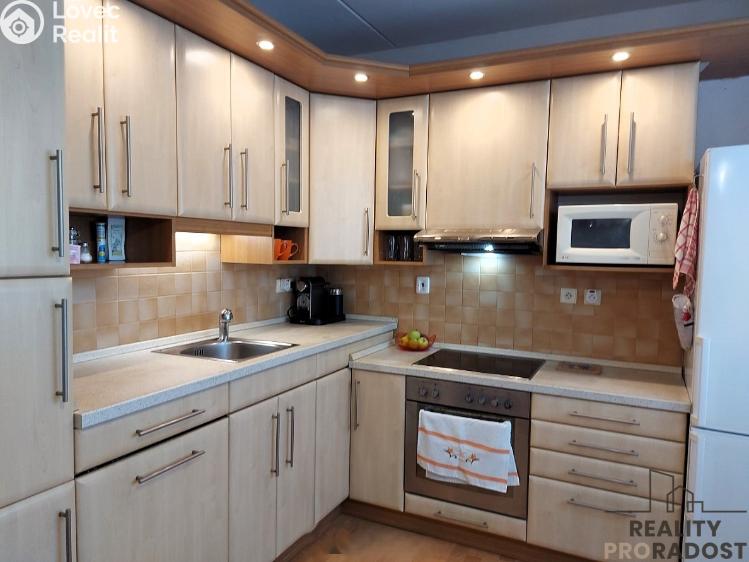 Pronájem bytu 3+1 Praha, Zbudovská č. 1