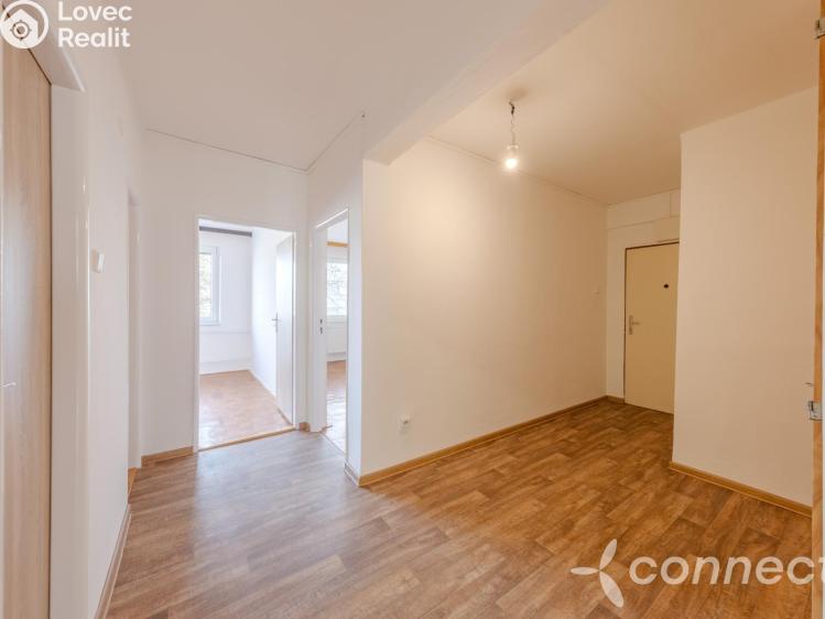 Rent apartment 3+1 Zlín, Hluboká č. 8